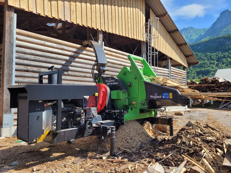 🚜 Nouveau projet Broyeur 🚜 📢 Mathieu Franc, exploitant forestier à La Compote en Savoie (73), vient de recevoir son nouveau bro…